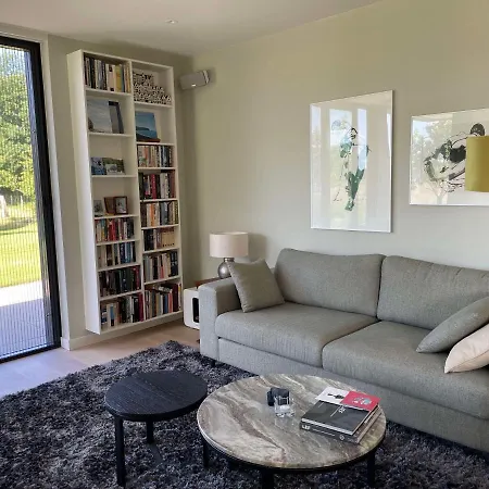 Villa Fantastische Villa De Uitkijk